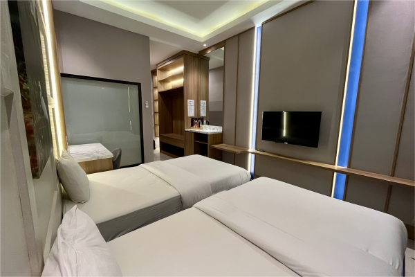 Deluxe Twin - Gambar 4